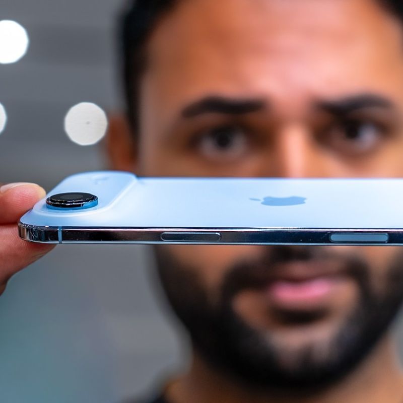 iPhone 17 Air vista frontal