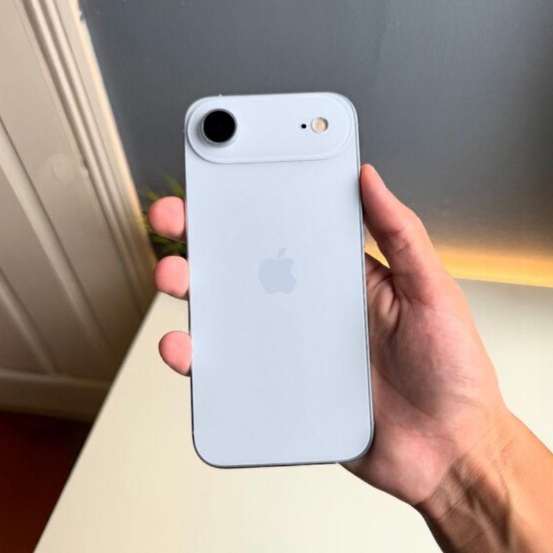 iPhone 17 Air vista lateral ultradelgado